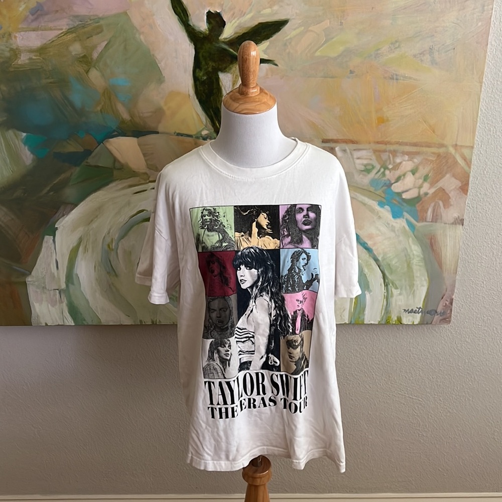 Taylor Swift The Eras Tour T-Shirt size large 2023 eras tour